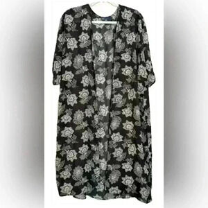 West Coast Love Floral Black/white Kimono(X2)